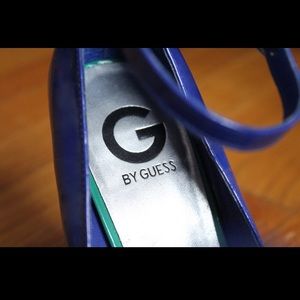 Guess multicolored heels